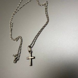 10 karat white gold cross necklace